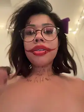 Moan4mona - Get wet and soapy💦🫪…CLAPP🍑🧼🛁
