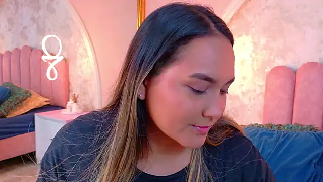 MiaLaurents - Oil my body shiny 🛢️✨