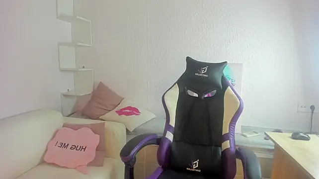 Ella_starrr__