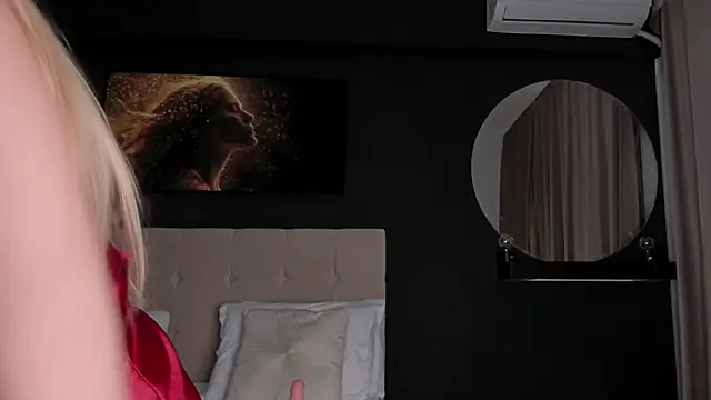KaylaBenz - Fuck my tits with dildo ❤️❤️❤️
