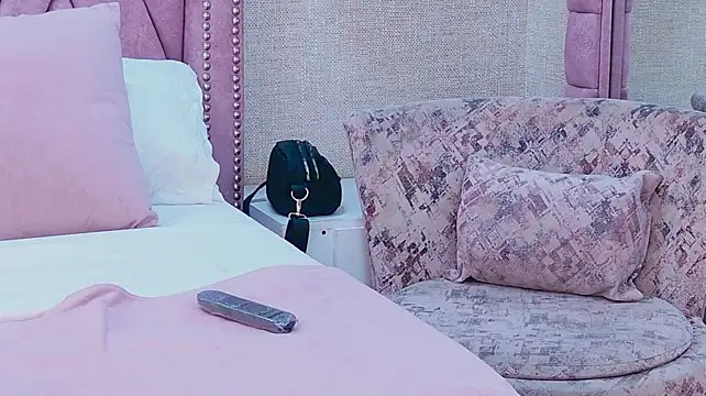 ChloeyBlack - calmetoe