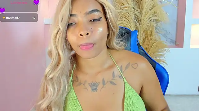SarahLynn7 - ride dildo for you