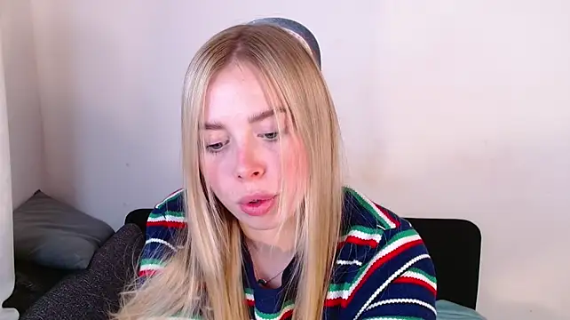 Sofiaa_here - tits in oil