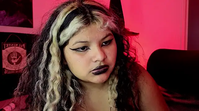 WickedLemon - SHOW TITS 🖤☠️🔥