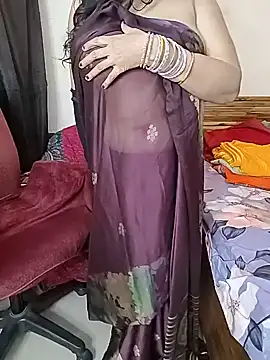 _in_v_a_n_i_ll_a - Open saree boobs