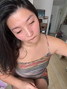 Tavie1744 - bare my butt 2min