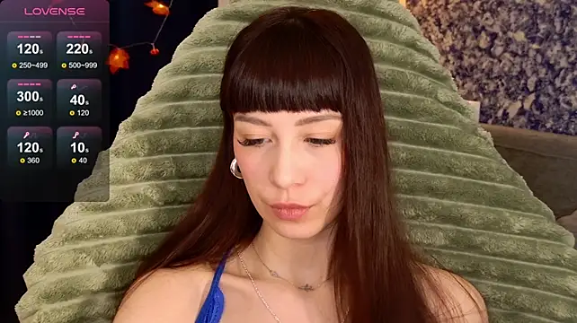 Miss_Mia_Murr - shake boobies close to you