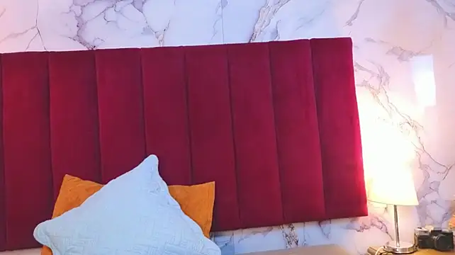 JESSYCORTES - show tits oil