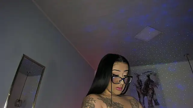 Ayshel__ - scissor position