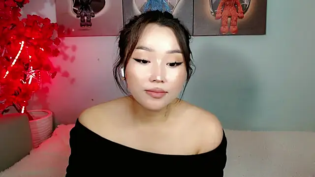 Ichiben - blowjob with 2 dildos