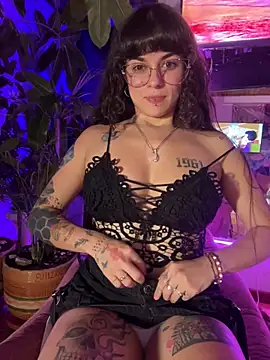 VioletaSubmissive - Take off panty