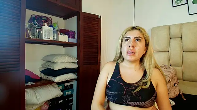 AdharaSmithh - ice in nipples