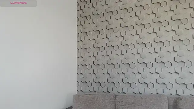 AliciaMellow - sexy tits teasing