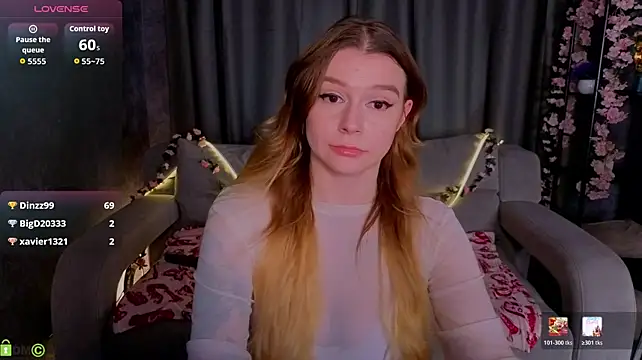 Amy_Davesss - Pinch boobs