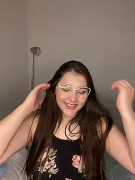 Angietubebe - Oral sex and a tit-job—5 minutes.