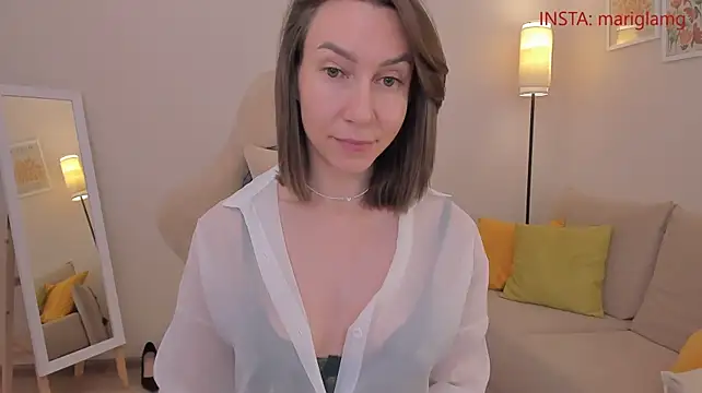 GoodGlamorGirl - KISS me
