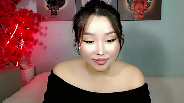 Ichiben - blowjob with 2 dildos