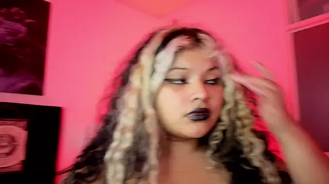 WickedLemon - SHOW TITS 🖤☠️🔥