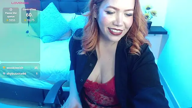 Srta_saraa - show boobs♥
