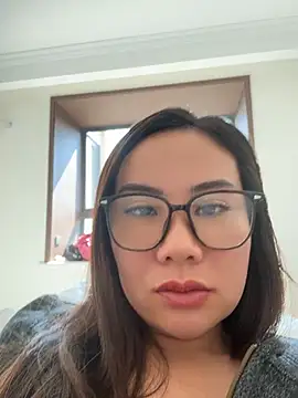 Yioyio-666 - 小粉链接控制2分钟，最后一个完成可得