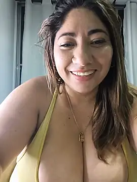 Kendra_fire - Suck boobs
