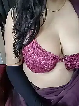 _in_v_a_n_i_ll_a - Open saree boobs