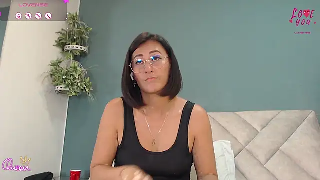 SharisWillian - zoom in my wet pussy