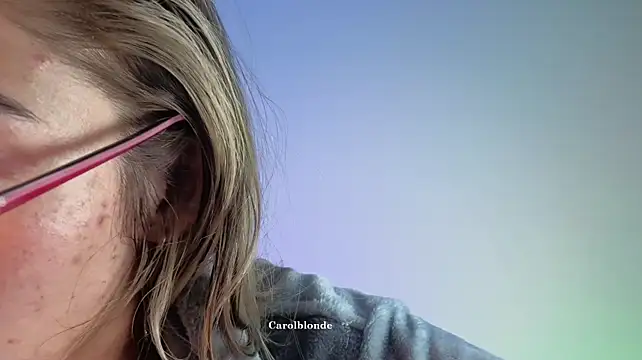 Carolblonde - Show flash tits