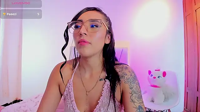 BabyNiina - GET NAKED PUSSY PLAY ❤️