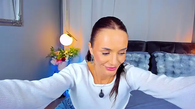 CarlaWhite - Lets get naughty!!!!