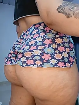 Kkendallclark - OPEN ASS+2 FINGERS AND SUCK 🍑🥵😈