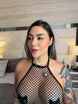 Miacoleman_ - twerk + oiled ass