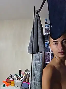 Kylie_blck - Countdown+ShowTits+Tonge+1SurpriseVideo