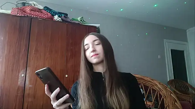 WynonaFarhat - Send a kiss