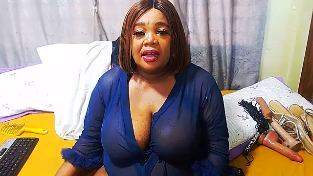 BustyMatureStepmum - fuck me hard