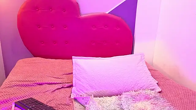 KimiNarux - anal plug for 3 minutes
