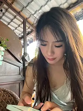CiCi9 - 🦌园长户外茶楼裸上半身