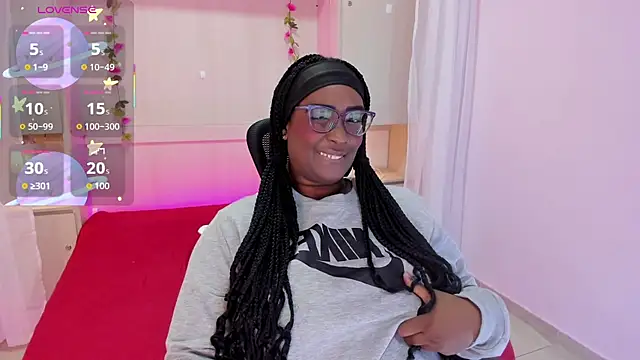 Alison_daniels_ - show boobs