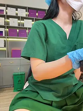 Secretly_masturbating - masturbating with the doctor at the clin