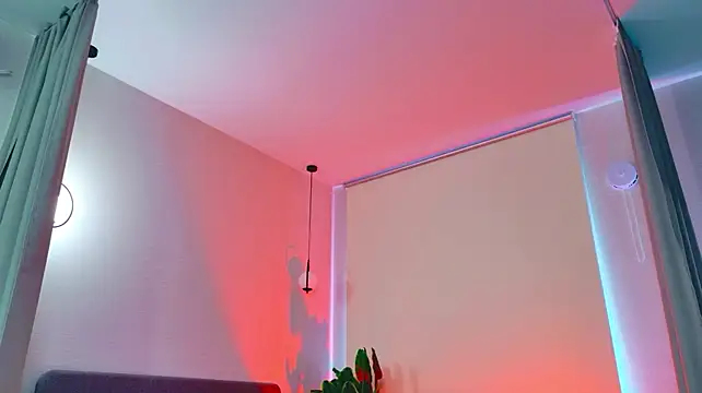 StarrShinee - Pull done my panties and sexy dogy tease