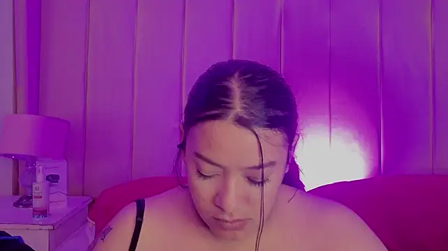 MollyBigBoobs12