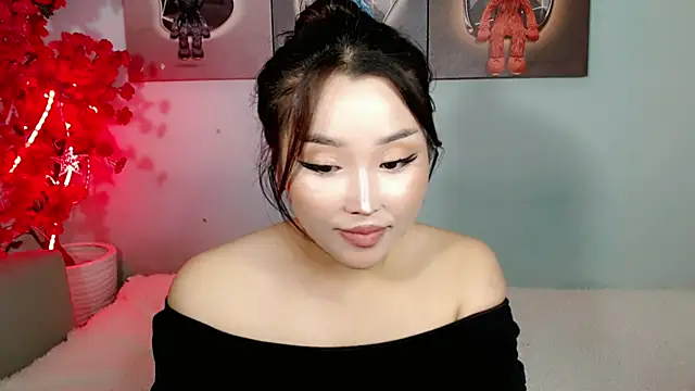 Ichiben - blowjob with 2 dildos