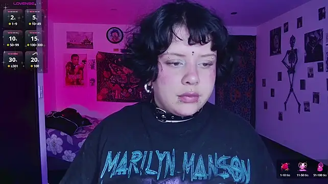 Sabrina_scarlett - squirt and drink hehe