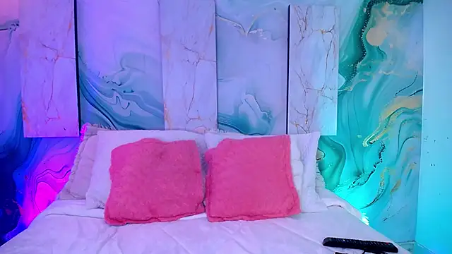 MylaDreams - Show Boobs