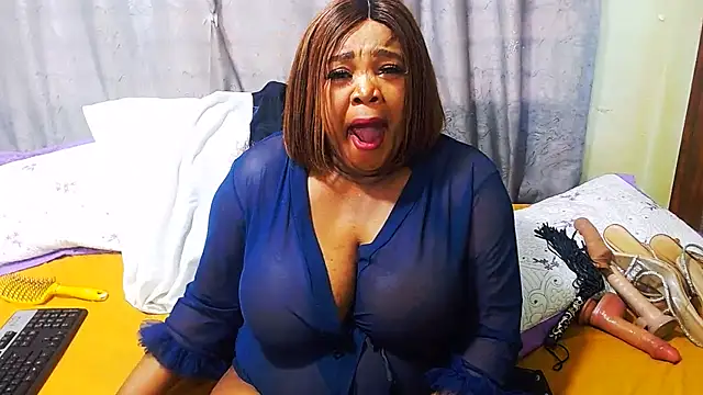 BustyMatureStepmum - fuck me hard