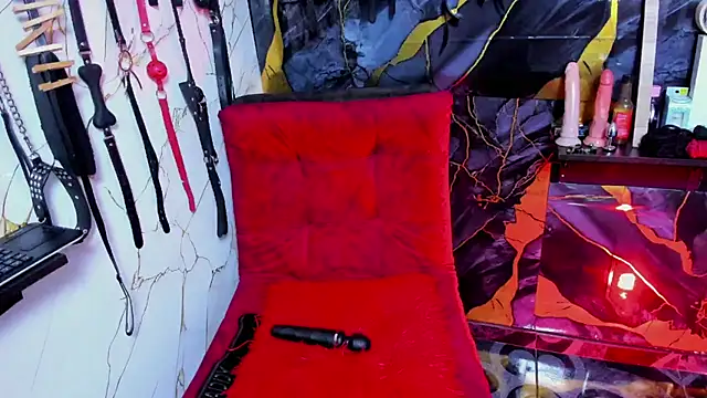 Loana_bdsm - soank pussy x 4