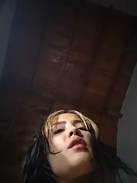 Leidy_honey - Undressing by the window