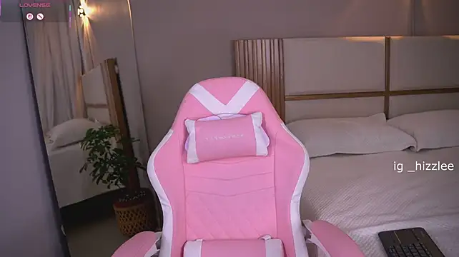 AnnyHizzle - delicious blowjob