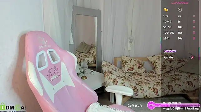Marie_Ellie - tease tits close to camera