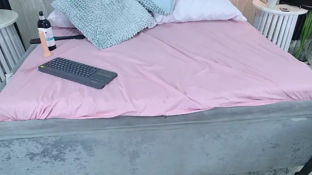Miley_Lugo - 🔥TOUCH MY SWEET PUSSY🔥